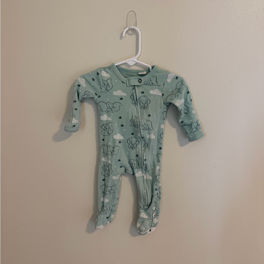 Disney’s Dumbo Onesie Special Edition by Finn & Emma